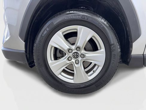 Used 2019 Toyota RAV4 XLE FWD image 50