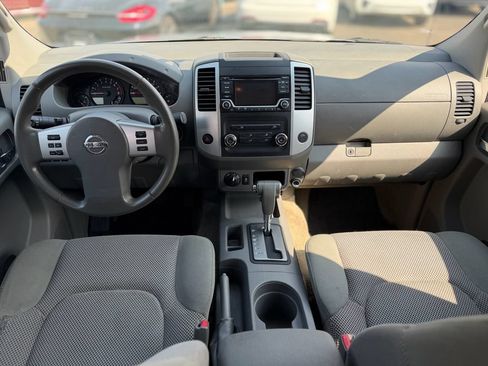 Used 2016 Nissan Frontier SV AWD/4WD image 11