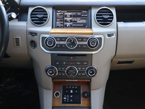 Used 2015 Land Rover LR4 HSE image 36