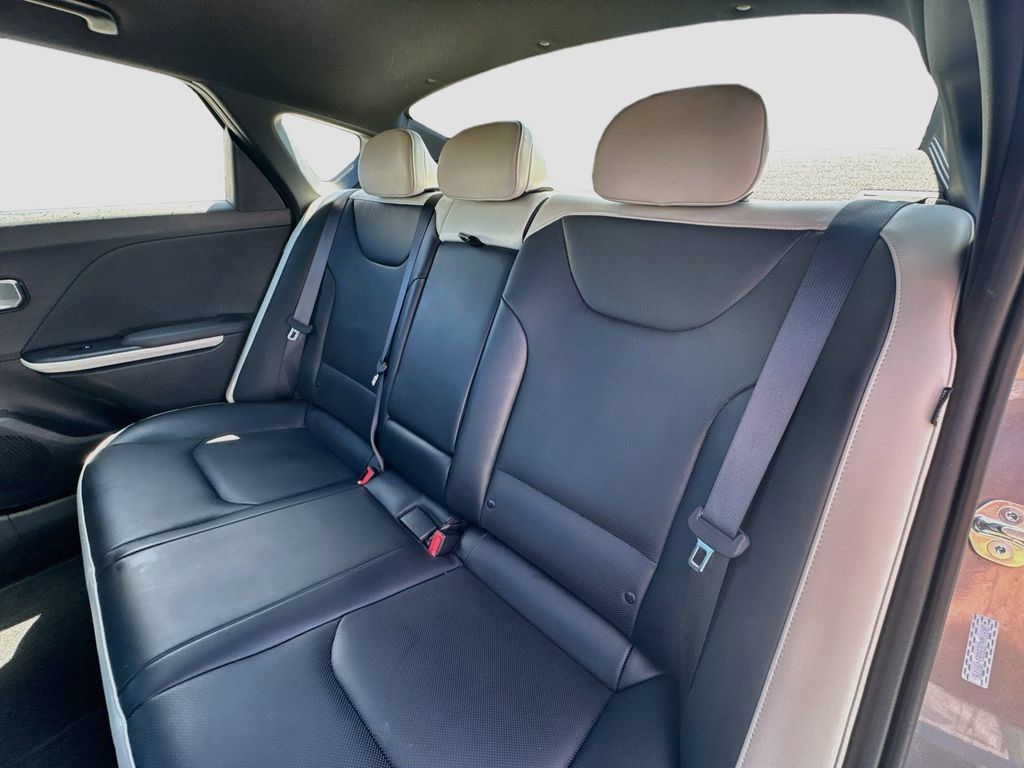 Certified 2025 Kia K4 GT-Line w/ GT-Line Premium Package FWD image 29