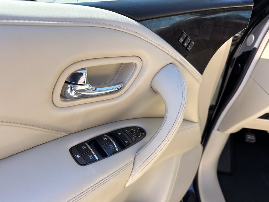 Used 2023 INFINITI QX80 Luxe w/ Cargo Package RWD image 26