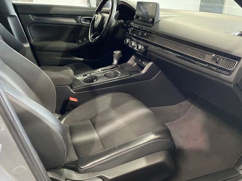 Used 2024 Honda Civic Sport image 6