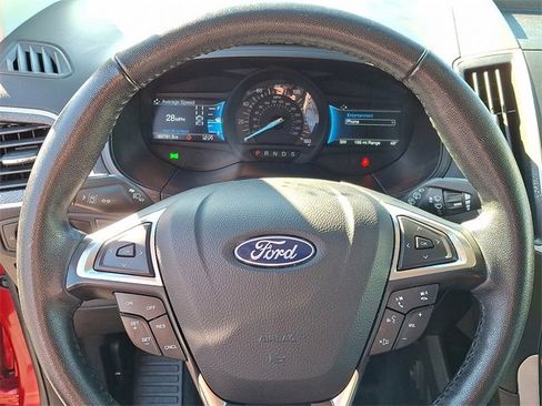Used 2023 Ford Edge SEL image 18