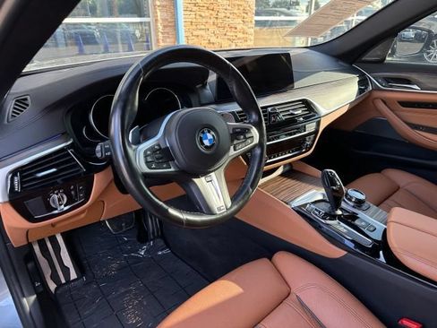 Used 2018 BMW M550i xDrive AWD/4WD image 2