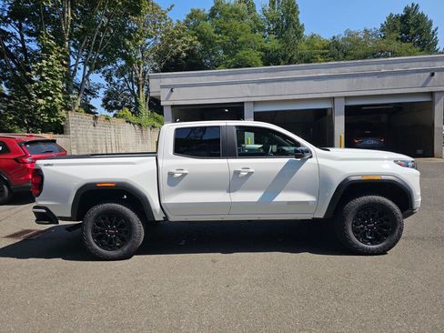 Used 2026 GMC Canyon Elevation w/ Convenience Package AWD/4WD image 8