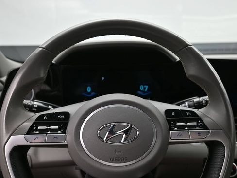 Used 2023 Hyundai Elantra SEL w/ Convenience Package FWD image 12