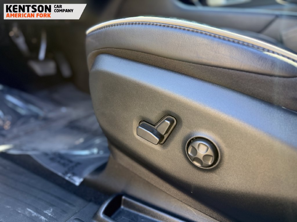 Used 2026 Chrysler Pacifica Limited AWD/4WD image 37