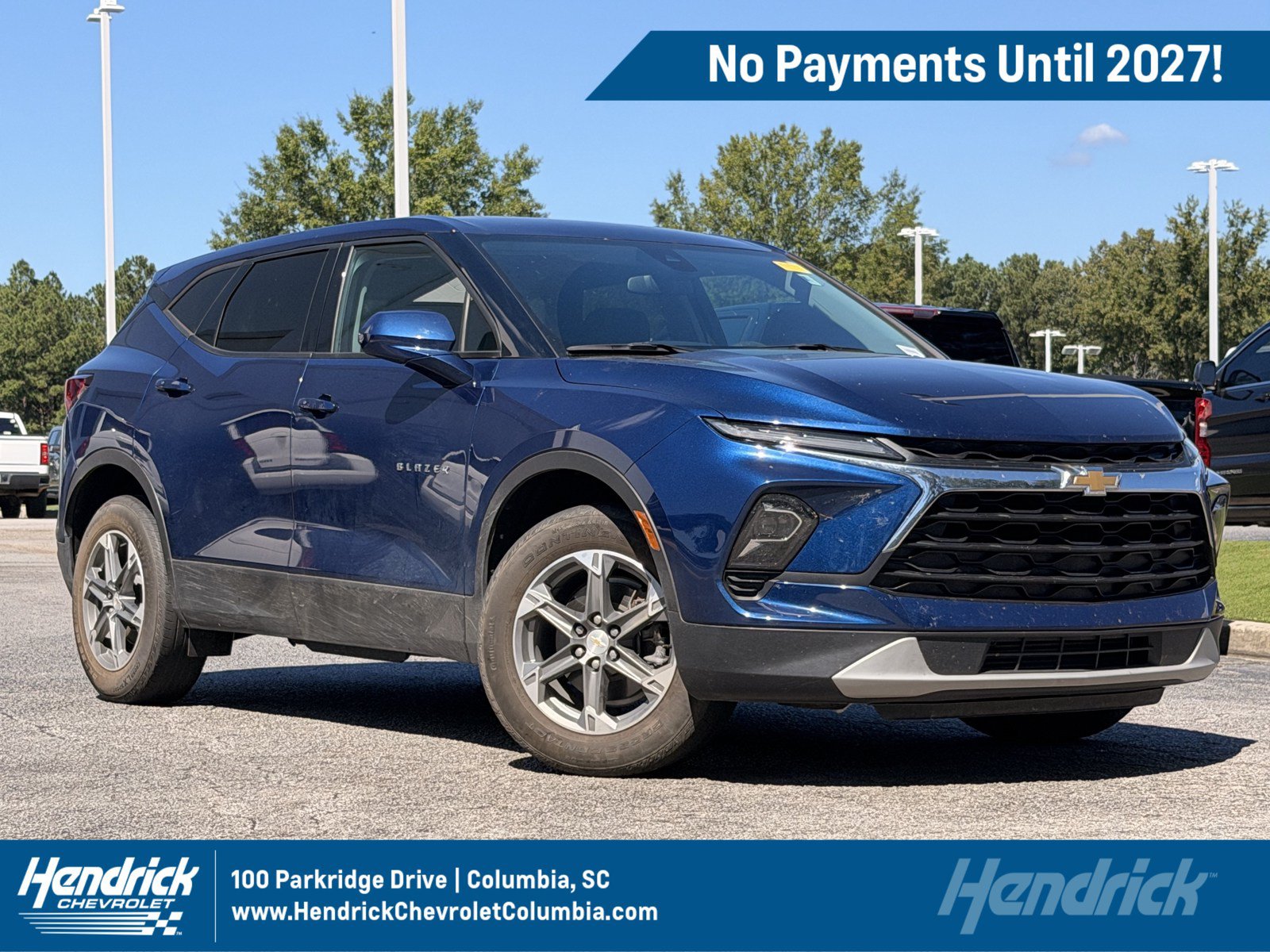 Used 2023 Chevrolet Blazer LT FWD image 1