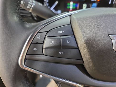 Used 2018 Cadillac XT5 AWD image 17