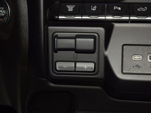 Used 2023 GMC Sierra 2500 Denali w/ Denali Ultimate Package image 35