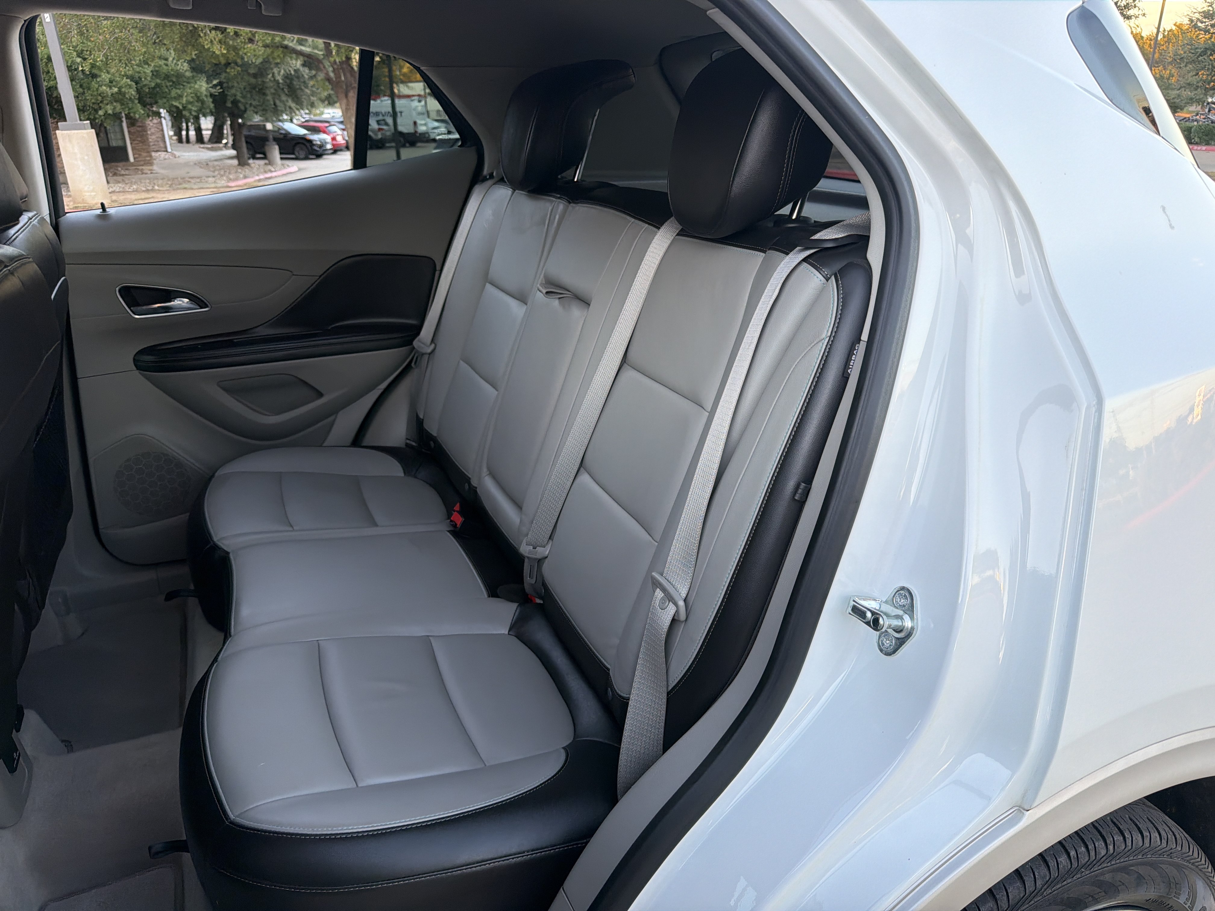 Used 2013 Buick Encore Leather FWD image 17