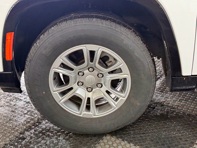 Used 2024 Jeep Wagoneer 4WD image 10