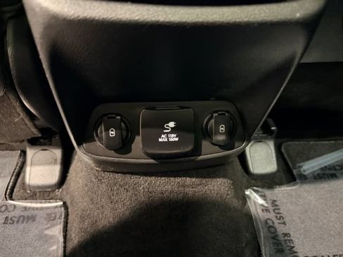 Used 2020 Hyundai Santa Fe Limited FWD image 44