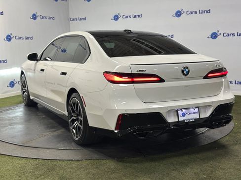 Used 2024 BMW 760i xDrive 760i xDrive Sedan 4D w/ Premium Package image 5