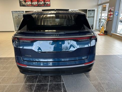 New 2025 Jeep Wagoneer S Limited image 5