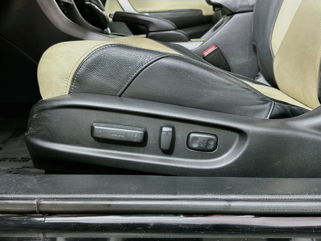 Used 2016 Honda Accord Touring image 23