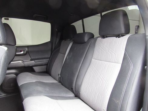 Certified 2023 Toyota Tacoma TRD Sport AWD/4WD image 20