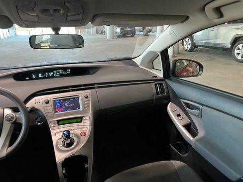 Used 2013 Toyota Prius Two FWD image 36