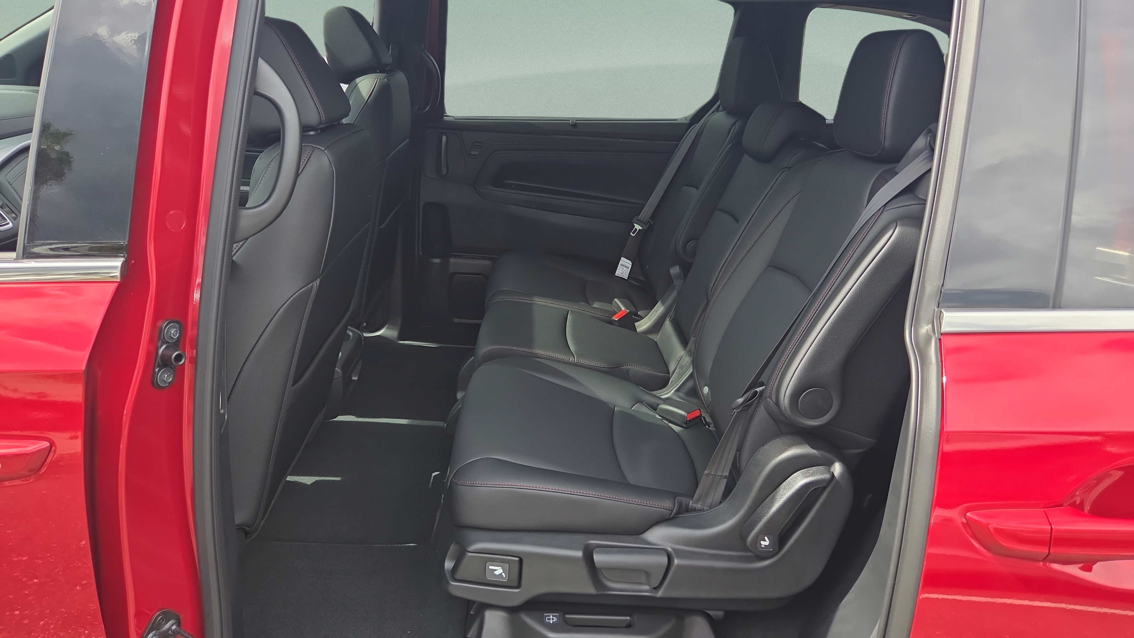 New 2026 Honda Odyssey Sport-L image 11