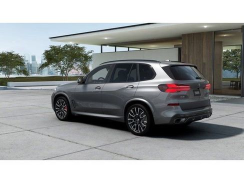 New 2026 BMW X5 xDrive40i w/ M Sport Package image 2