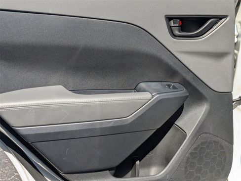 Used 2024 Subaru Crosstrek 2.0i Premium image 25