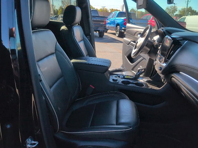 Used 2022 Chevrolet Traverse Premier w/ LPO, Floor Liner Package FWD image 45