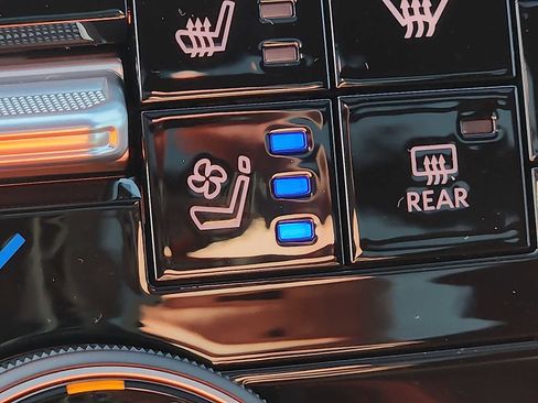 New 2025 Nissan Armada PRO-4X w/ Pro-4X Premium Package image 19