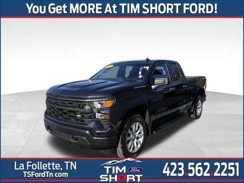 Used 2022 Chevrolet Silverado 1500 Custom image 1