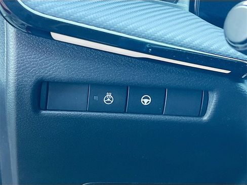 New 2025 Nissan Kicks SR w/ SR Premium Package image 8