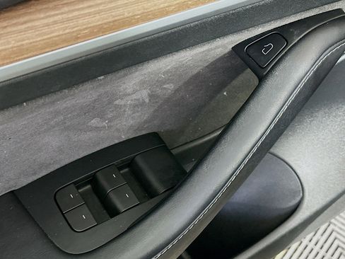 Used 2023 Tesla Model 3 Standard Range image 15