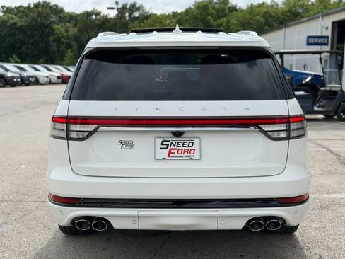 Used 2021 Lincoln Aviator Grand Touring w/ Elements Package Plus AWD/4WD image 6