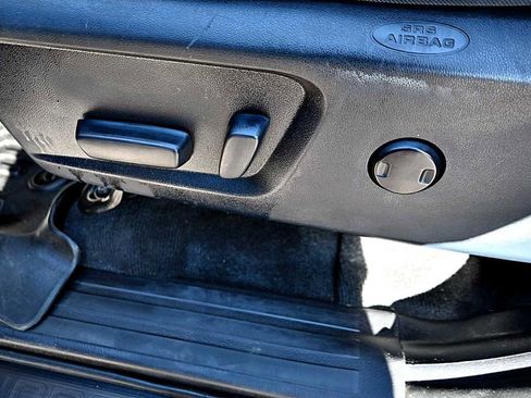 Used 2017 Toyota Tundra SR5 image 15