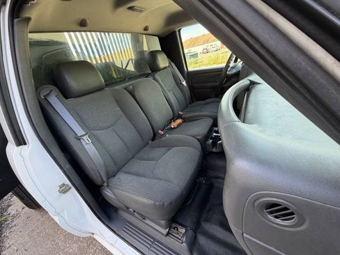 Used 2006 GMC Sierra 3500 W/T RWD image 7