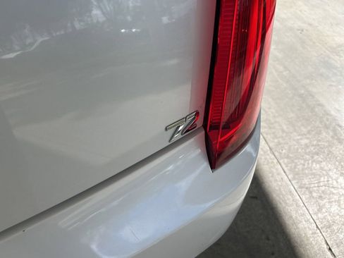 Used 2017 Cadillac XTS Luxury image 19