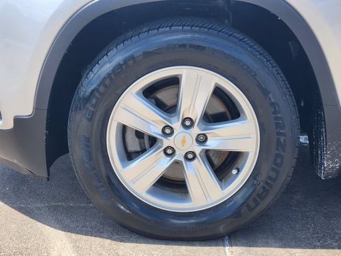 Used 2019 Chevrolet Trax LT w/ LT Convenience Package FWD image 10