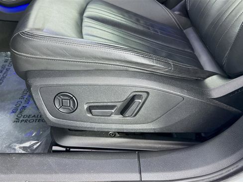 Used 2024 Audi A6 Premium Plus image 23