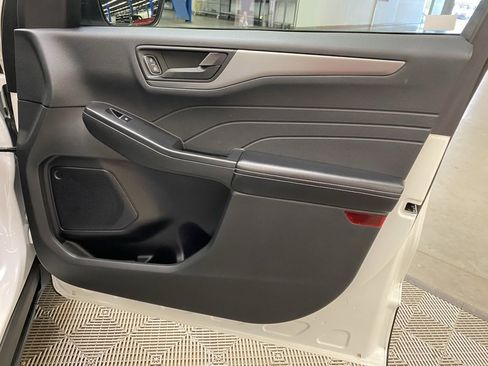 Used 2023 Ford Escape Active image 18