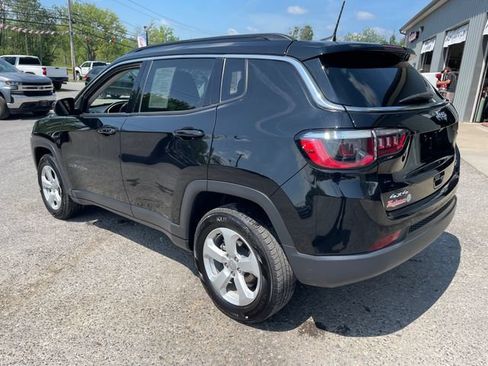 Used 2021 Jeep Compass Latitude AWD/4WD image 5