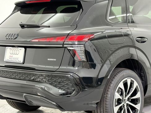 New 2026 Audi Q3 quattro 2.0T AWD/4WD image 12