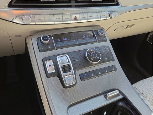 Used 2022 Hyundai Palisade Calligraphy image 29