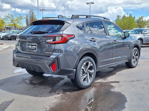 Used 2024 Subaru Crosstrek 2.0i Premium AWD/4WD image 3