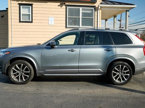 Used 2016 Volvo XC90 T6 Momentum w/ Momentum Plus Package AWD/4WD image 8
