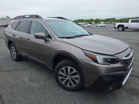 Used 2021 Subaru Outback Premium AWD/4WD image 2