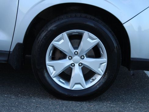 Used 2016 Subaru Forester 2.5i Limited image 36