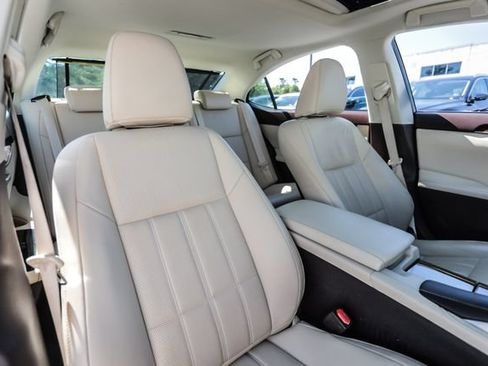 Used 2018 Lexus ES 350 w/ Luxury Package w/Wood Trim FWD image 70