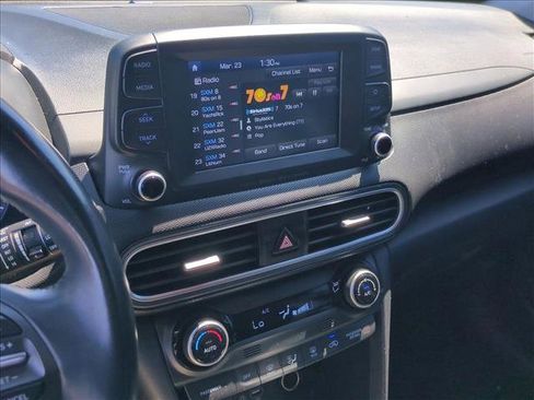 Used 2019 Hyundai Kona Limited image 12