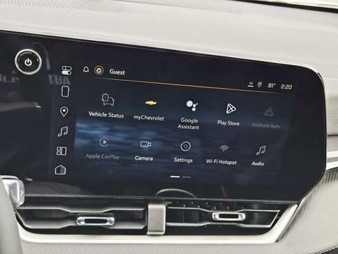 New 2026 Chevrolet Equinox LT w/ LPO, Floor Liner Package image 18