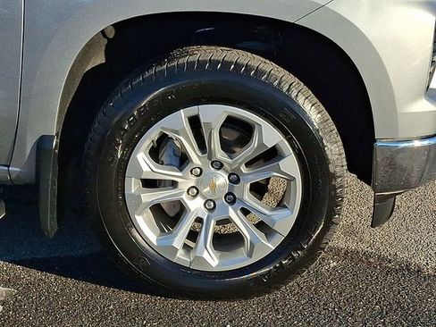 Certified 2025 Chevrolet Silverado 1500 LTZ image 8