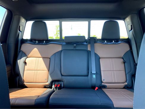 New 2025 Chevrolet Silverado 1500 High Country AWD/4WD image 5
