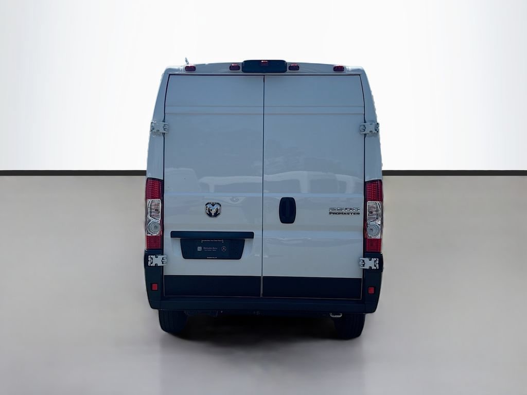 Used 2024 RAM ProMaster 2500 w/ Convenience Group FWD image 4